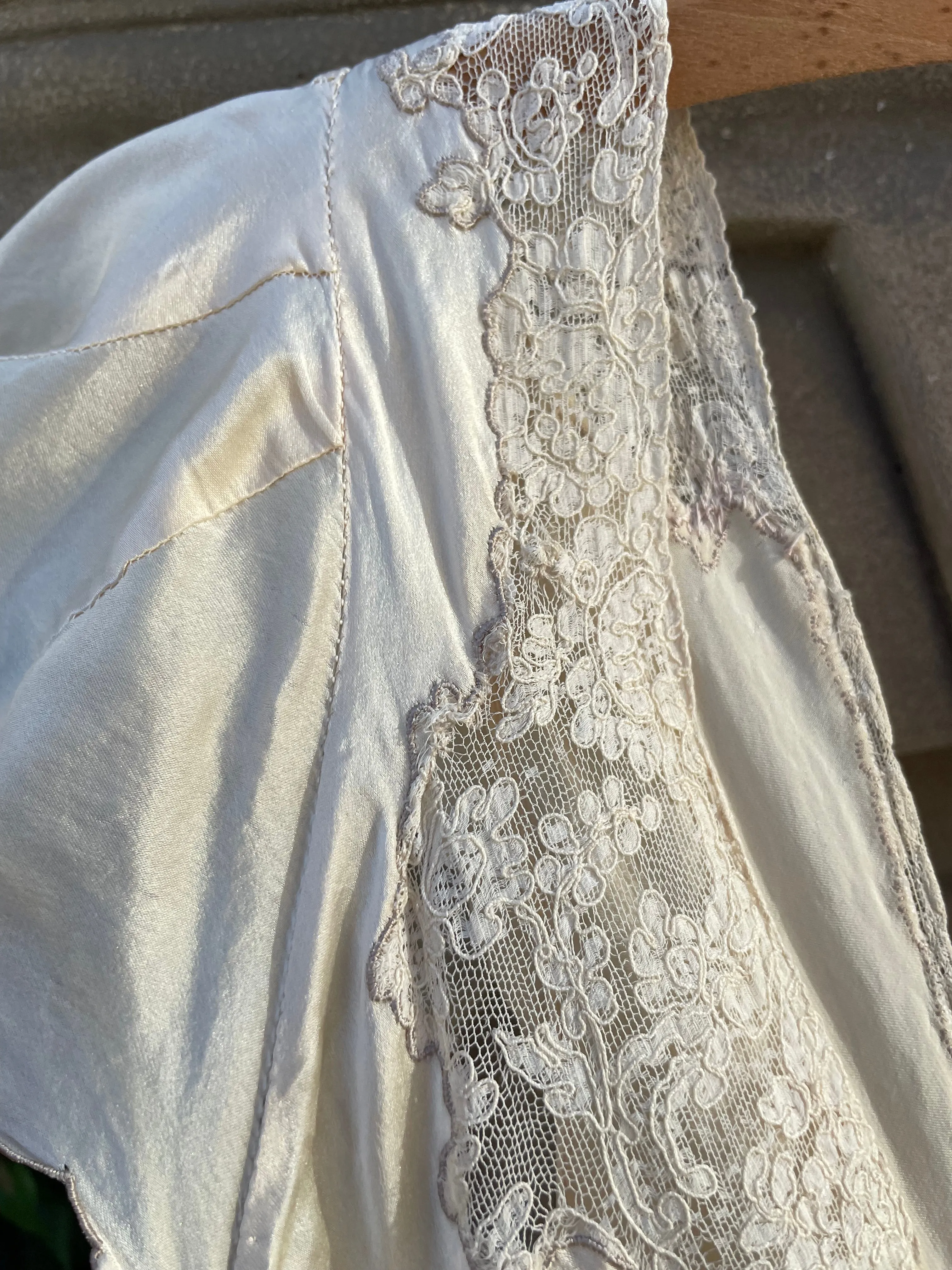 1930s Inset Lace Bias Cut Silk Cap Sleeve Slip Dress