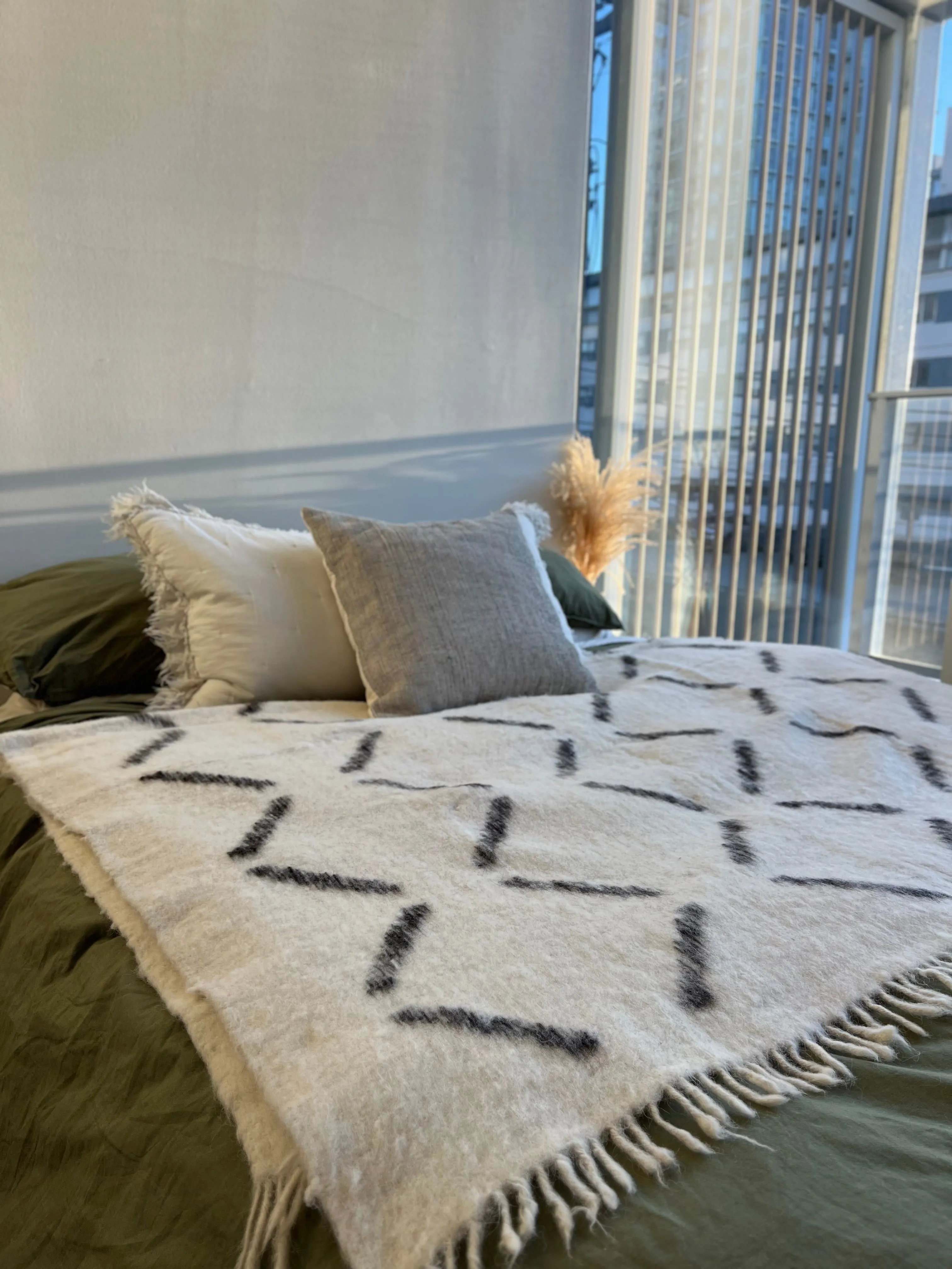 Antigua Wool Blanket  //  Cream/Black