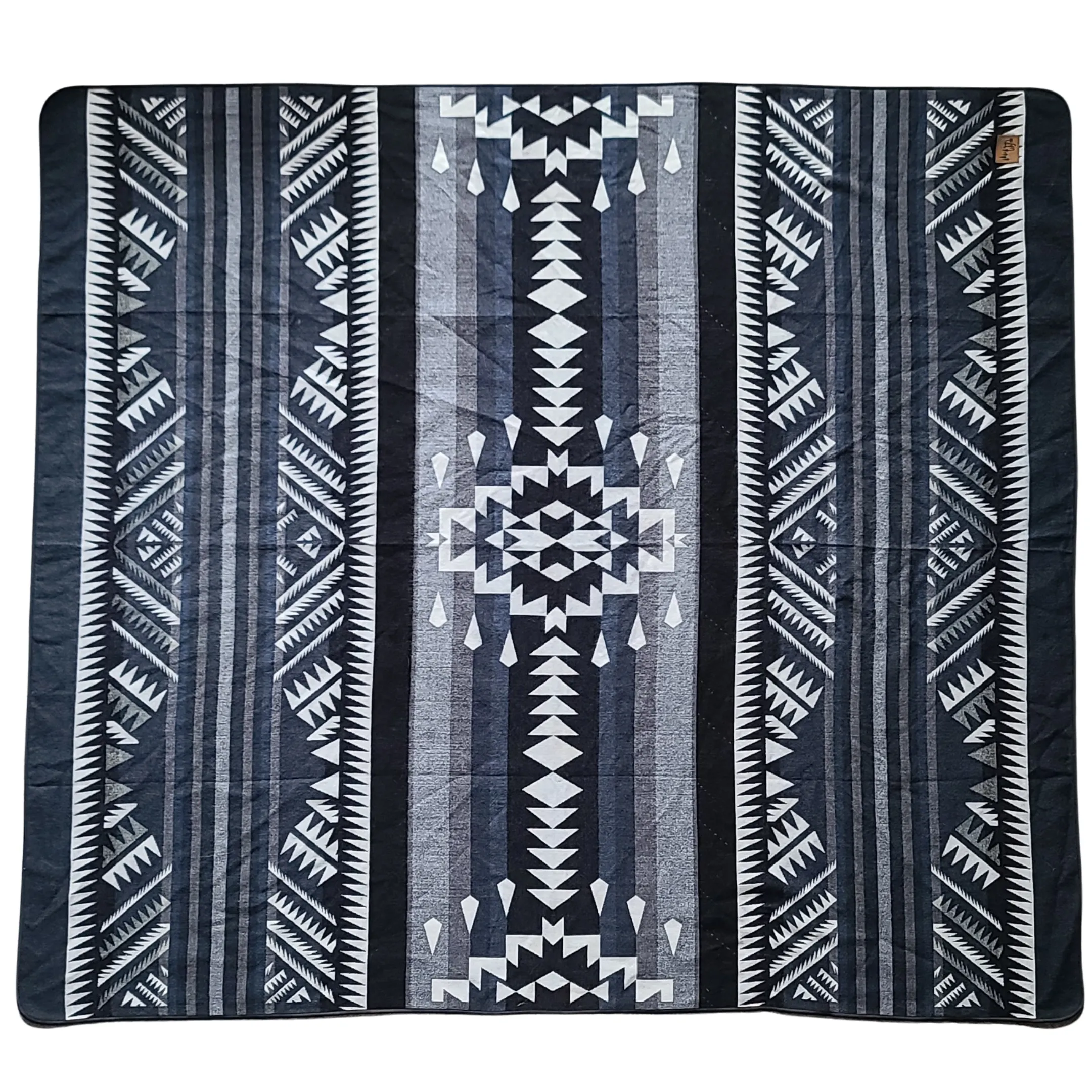 Badlands Aztec Reversible Blanket  //  Grey/Black/Slate/Cream