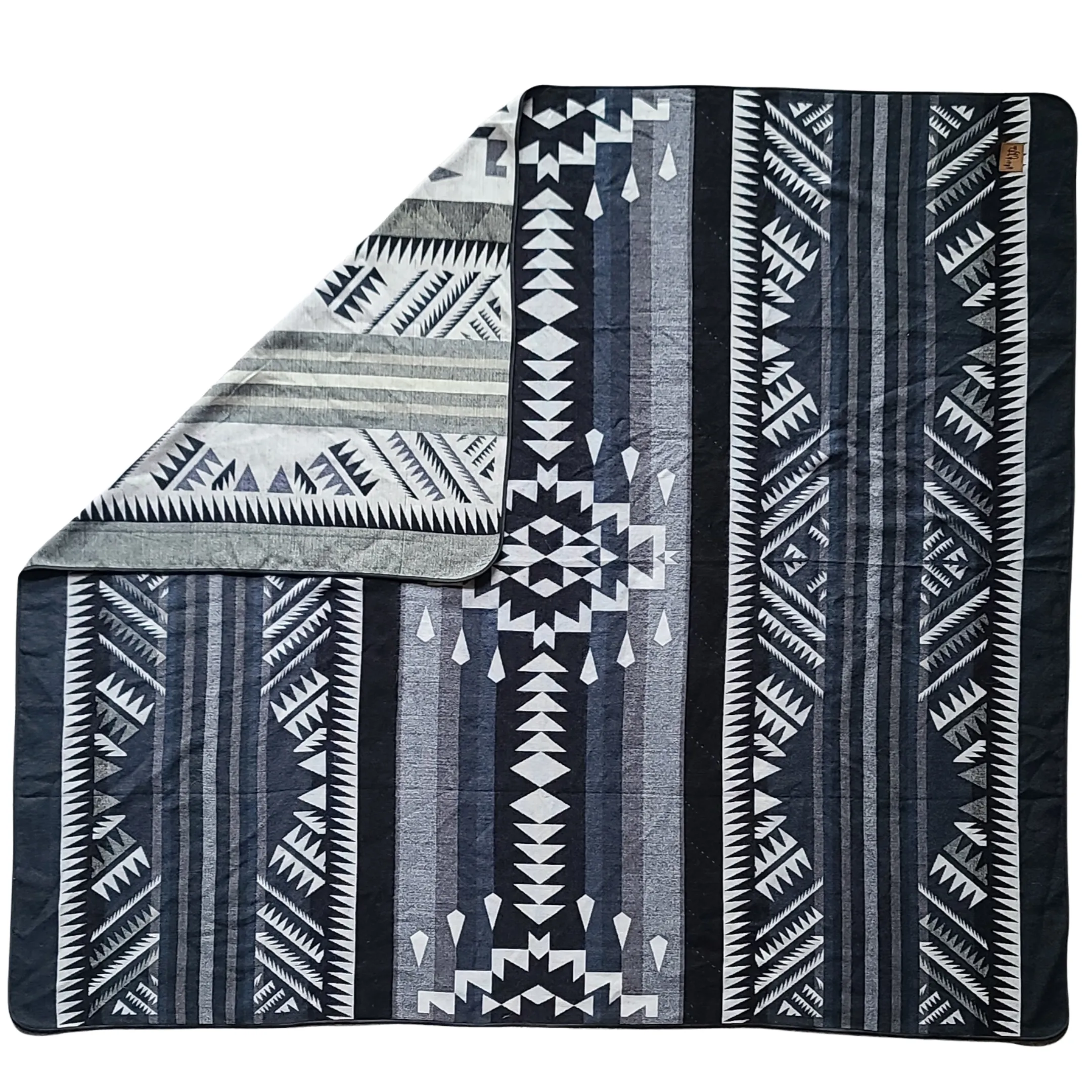 Badlands Aztec Reversible Blanket  //  Grey/Black/Slate/Cream