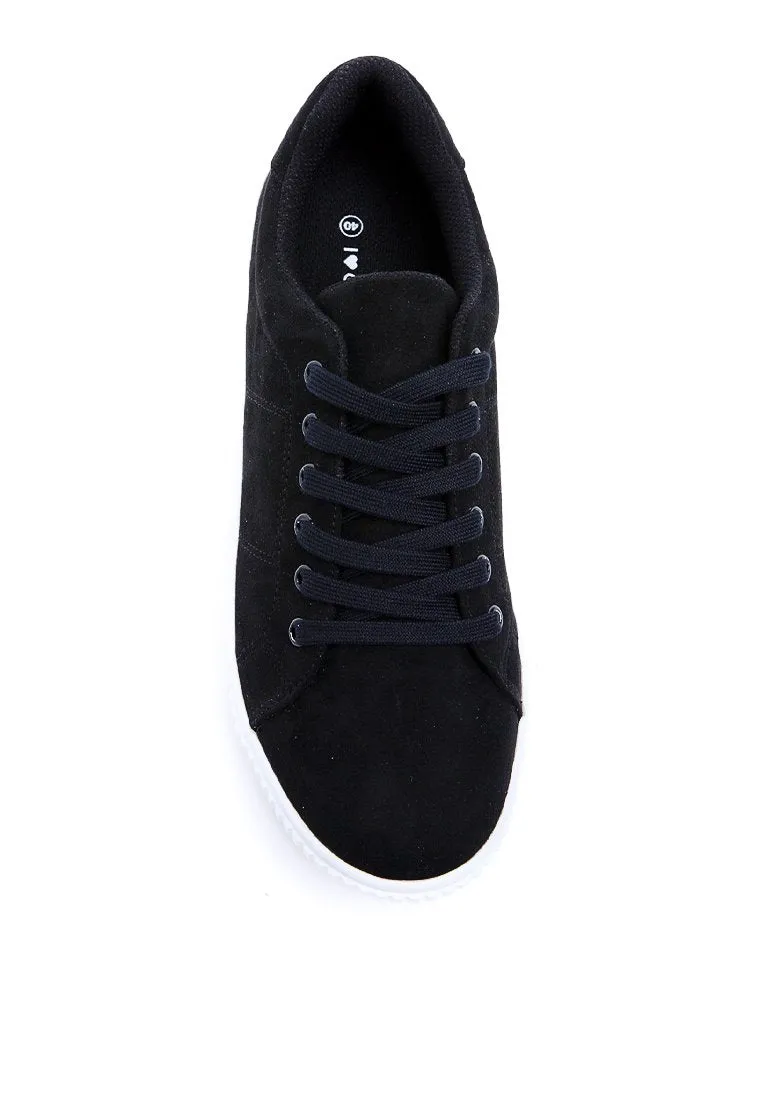Black Sneakers