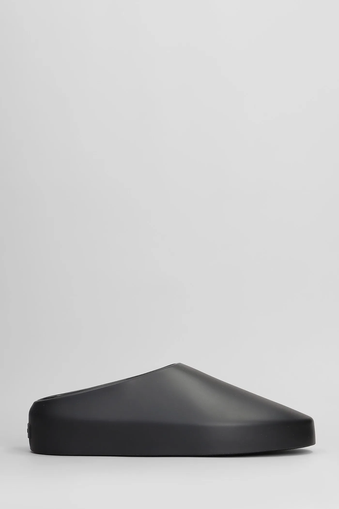 California 2.0 Slipper-Mule in black rubber/plasic