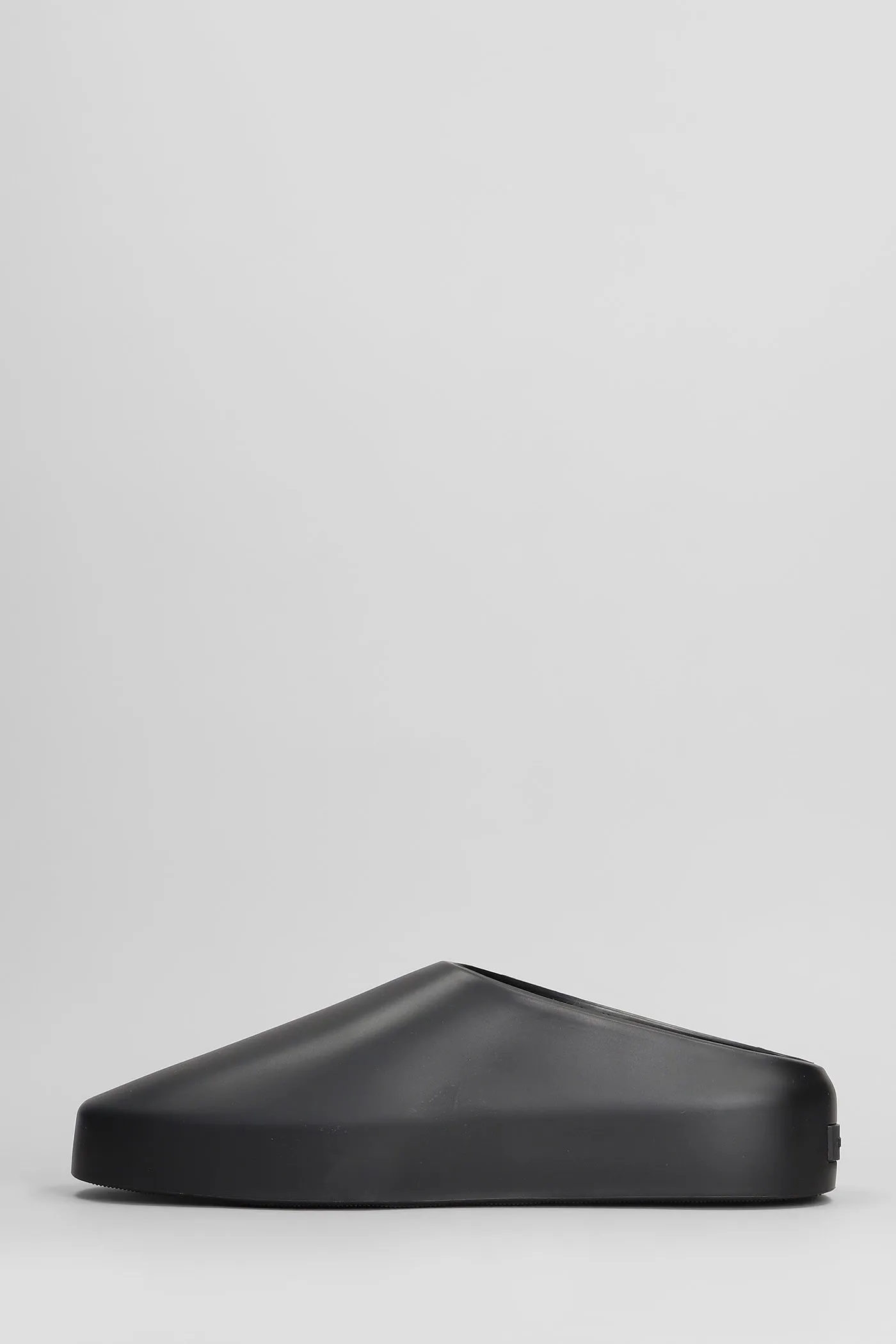 California 2.0 Slipper-Mule in black rubber/plasic
