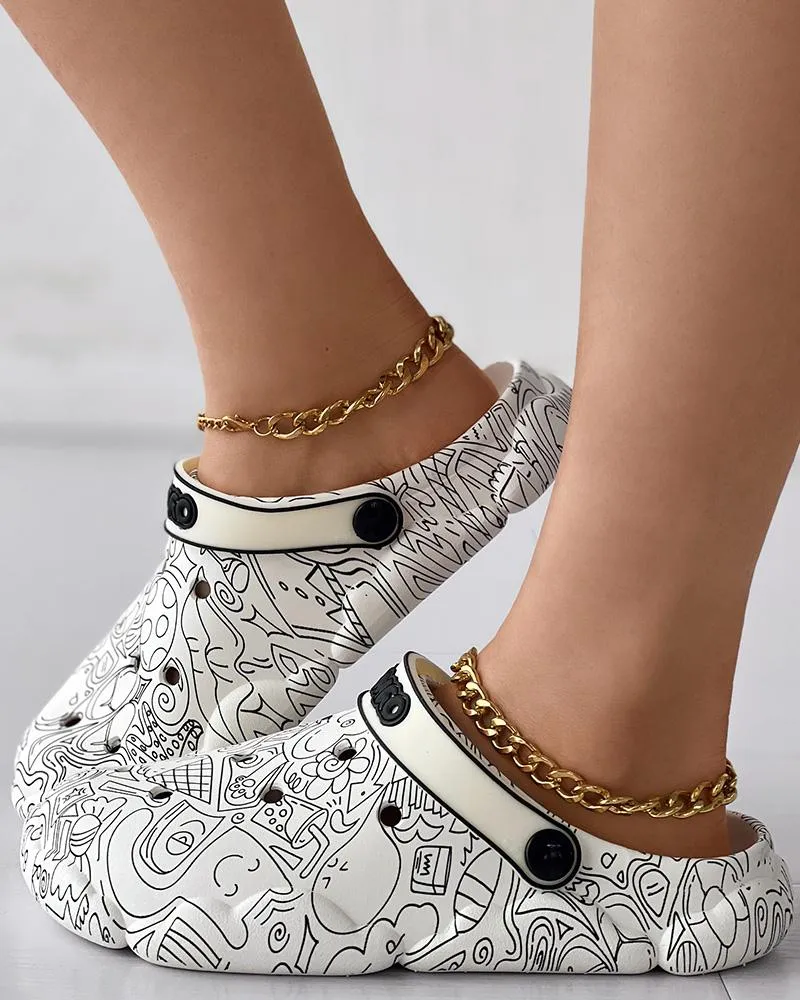 Cartoon Graphic Print Hollow Out Beach Clog Slippers