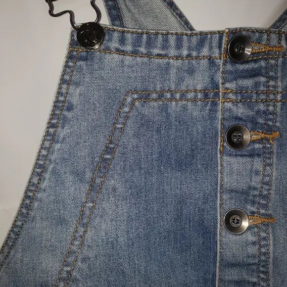 CITY CHIC DENIM DISTRESSED STONEWASHED OVERALL SHORTS SIZE 14