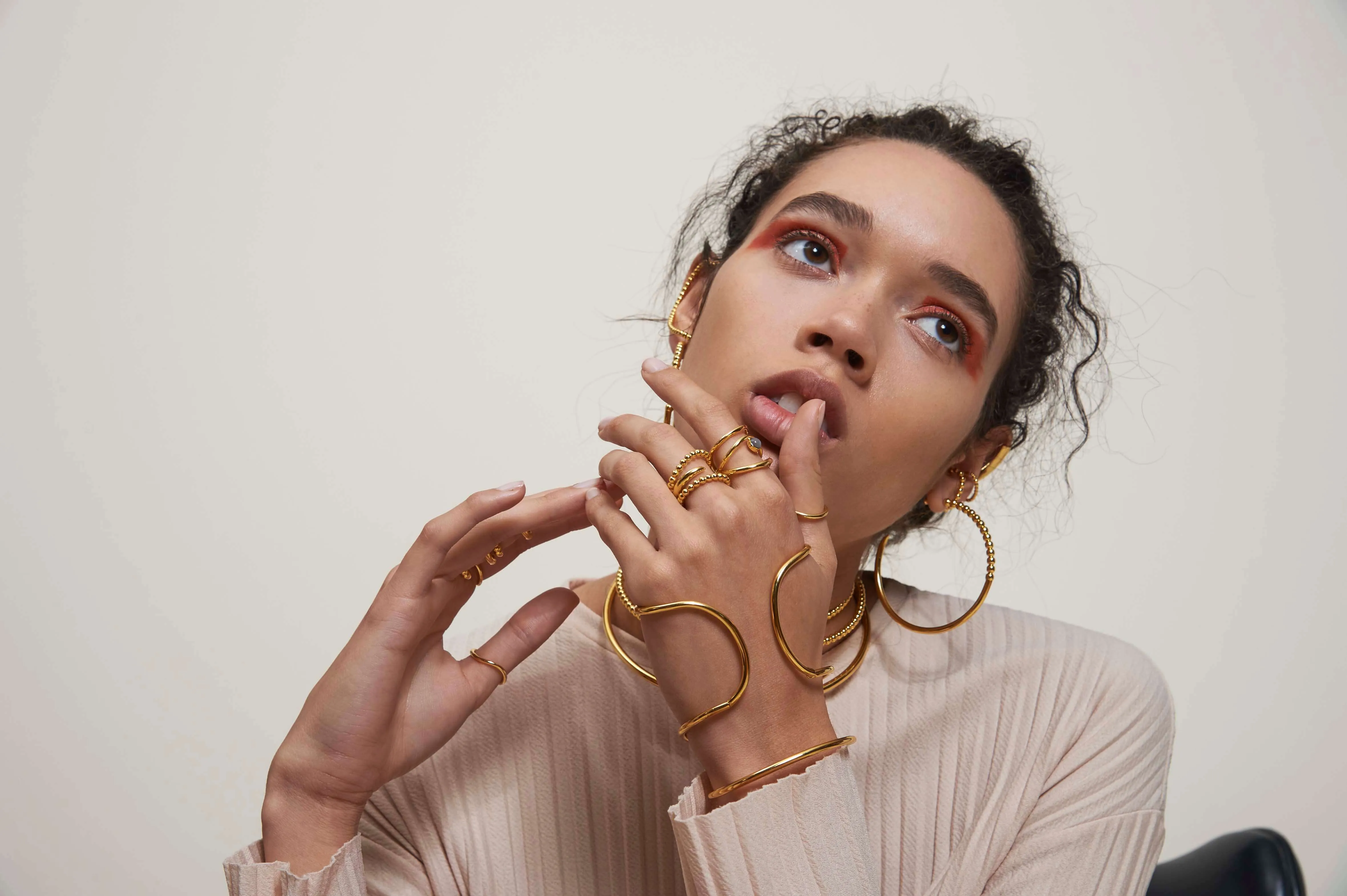Contour Hand-Piece in Gold