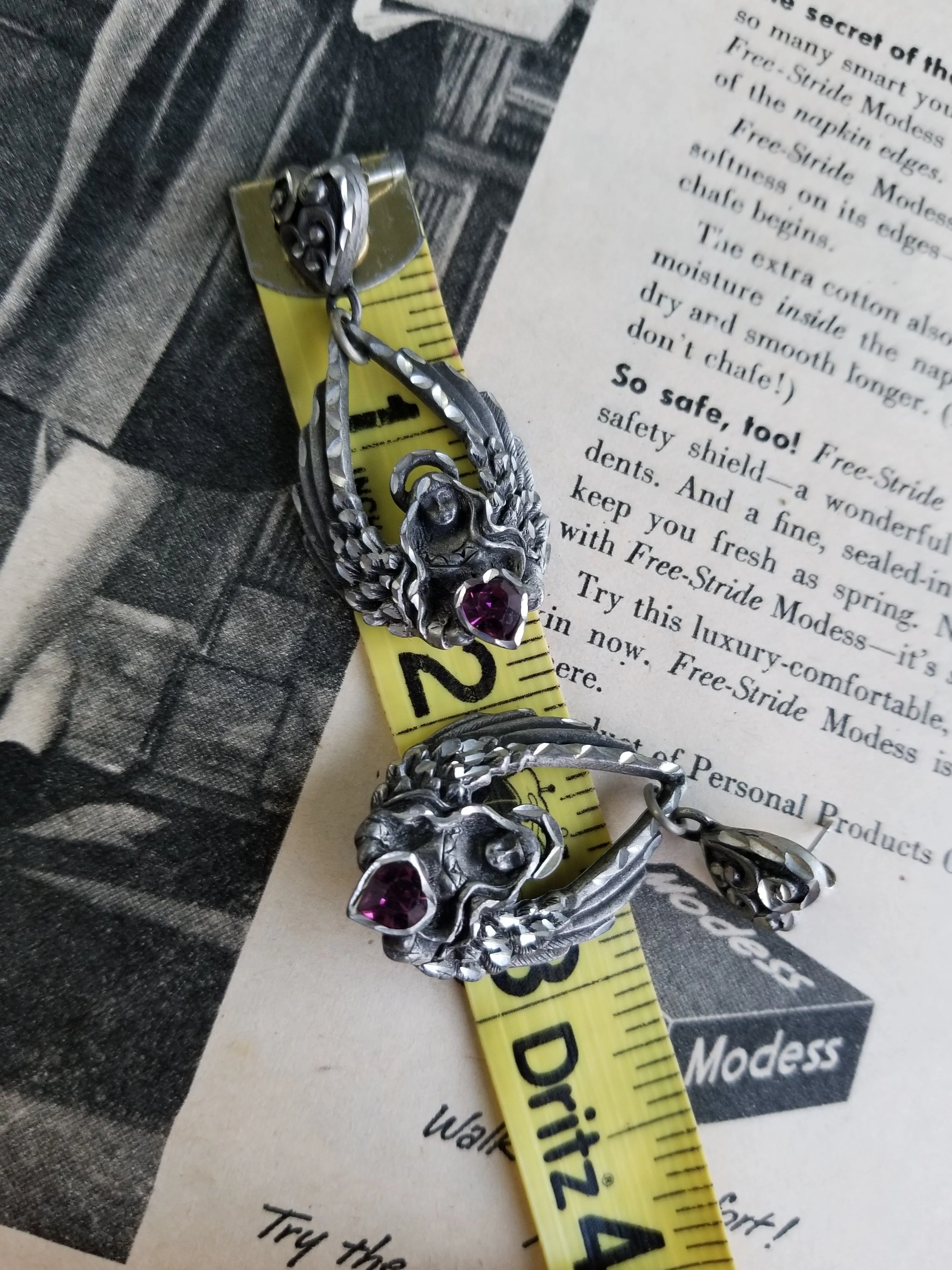 EGE Pewter 1994 angel's with purple rhinestone heart necklace and earrings set on silk cord