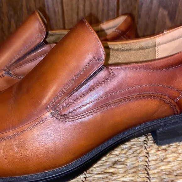 Floraheim Midtown Moc Toe Leather Slip On Size 7.5 D (medium)