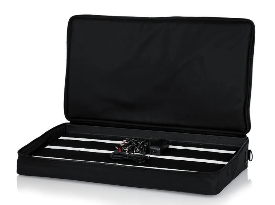 Gator Powered Pedal Tote Pro Pedal Board with Bag