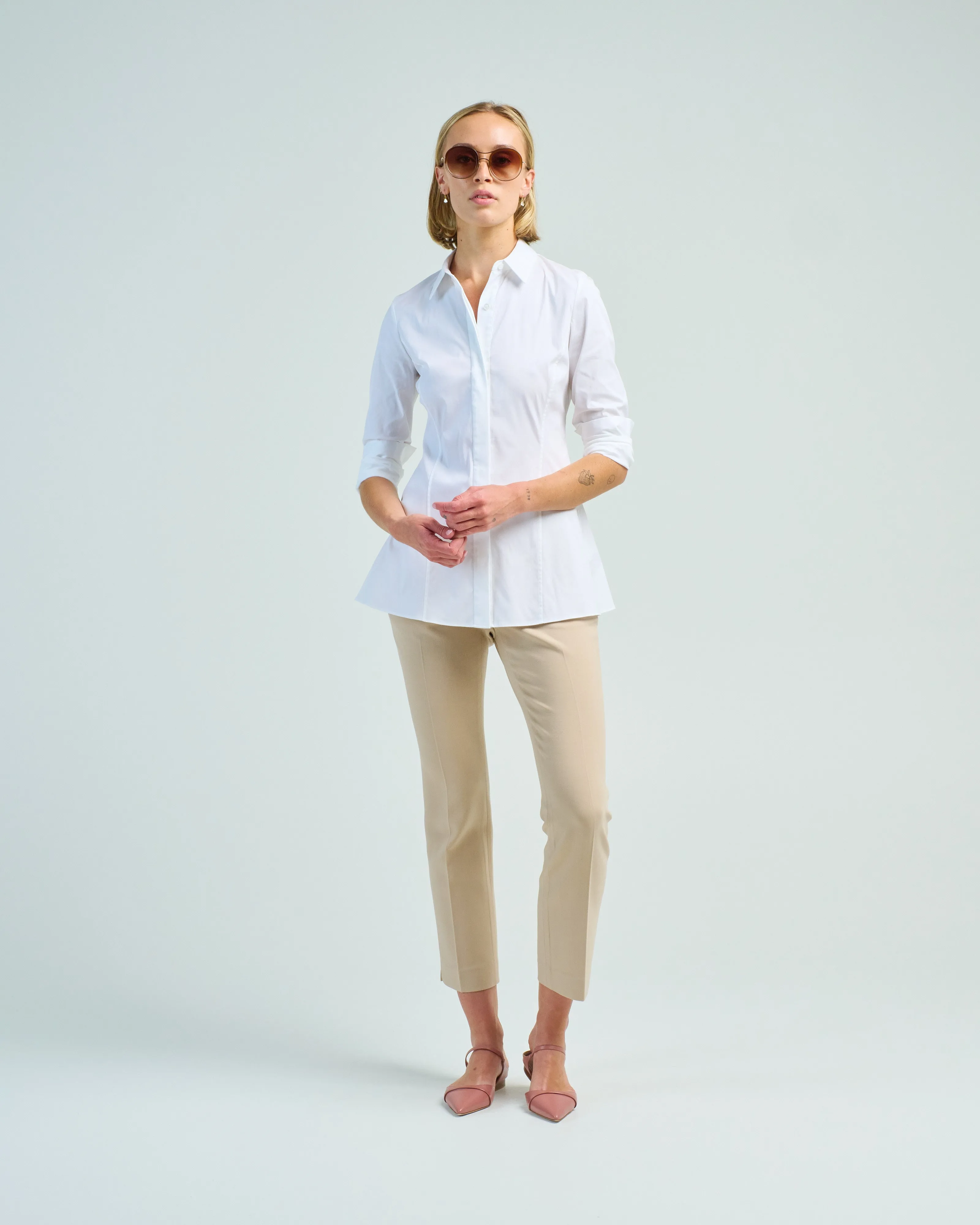 manhattan slim cigarette ankle
