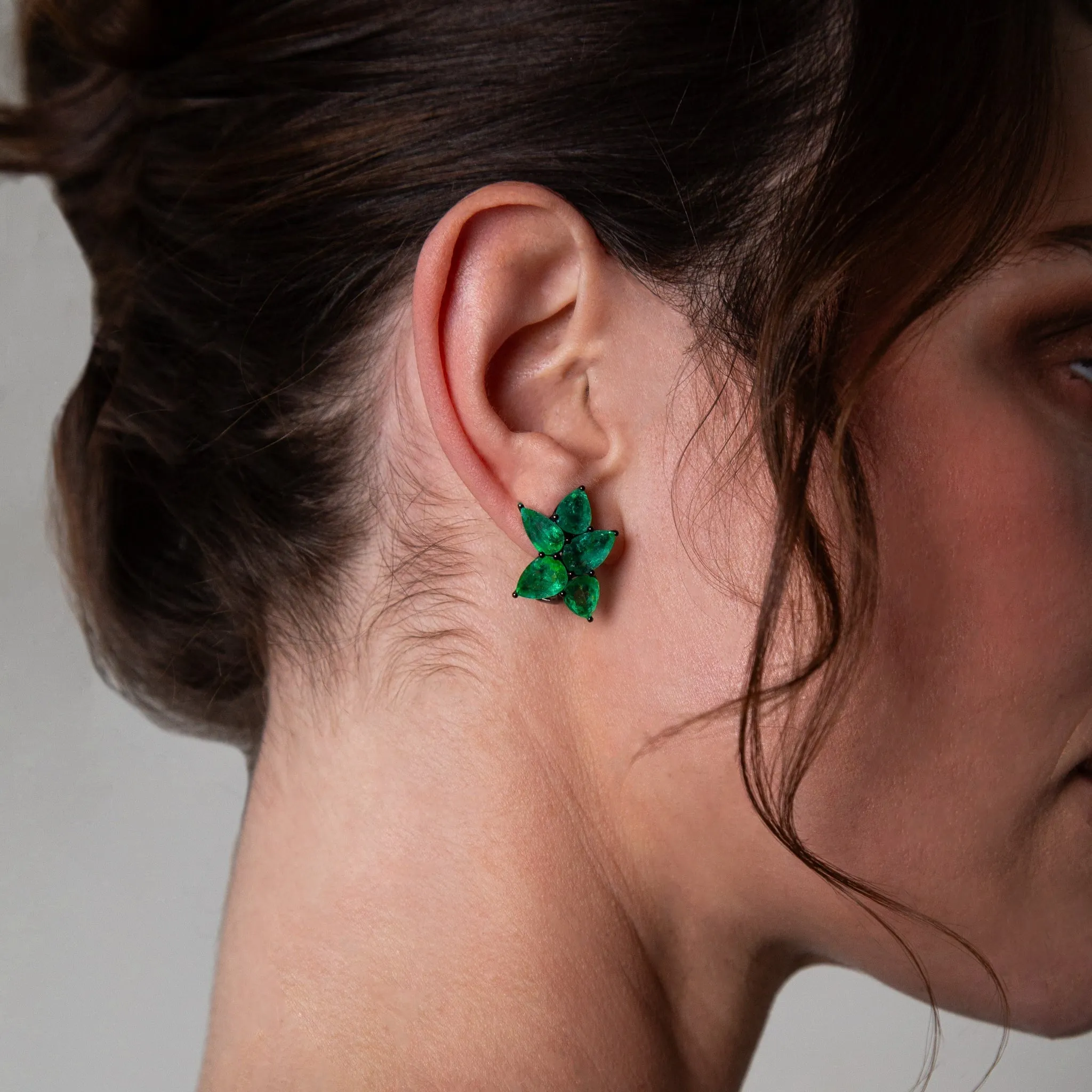 Poplar Emerald Stud Earrings
