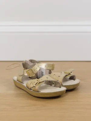 Saltwater Sandals - size 9