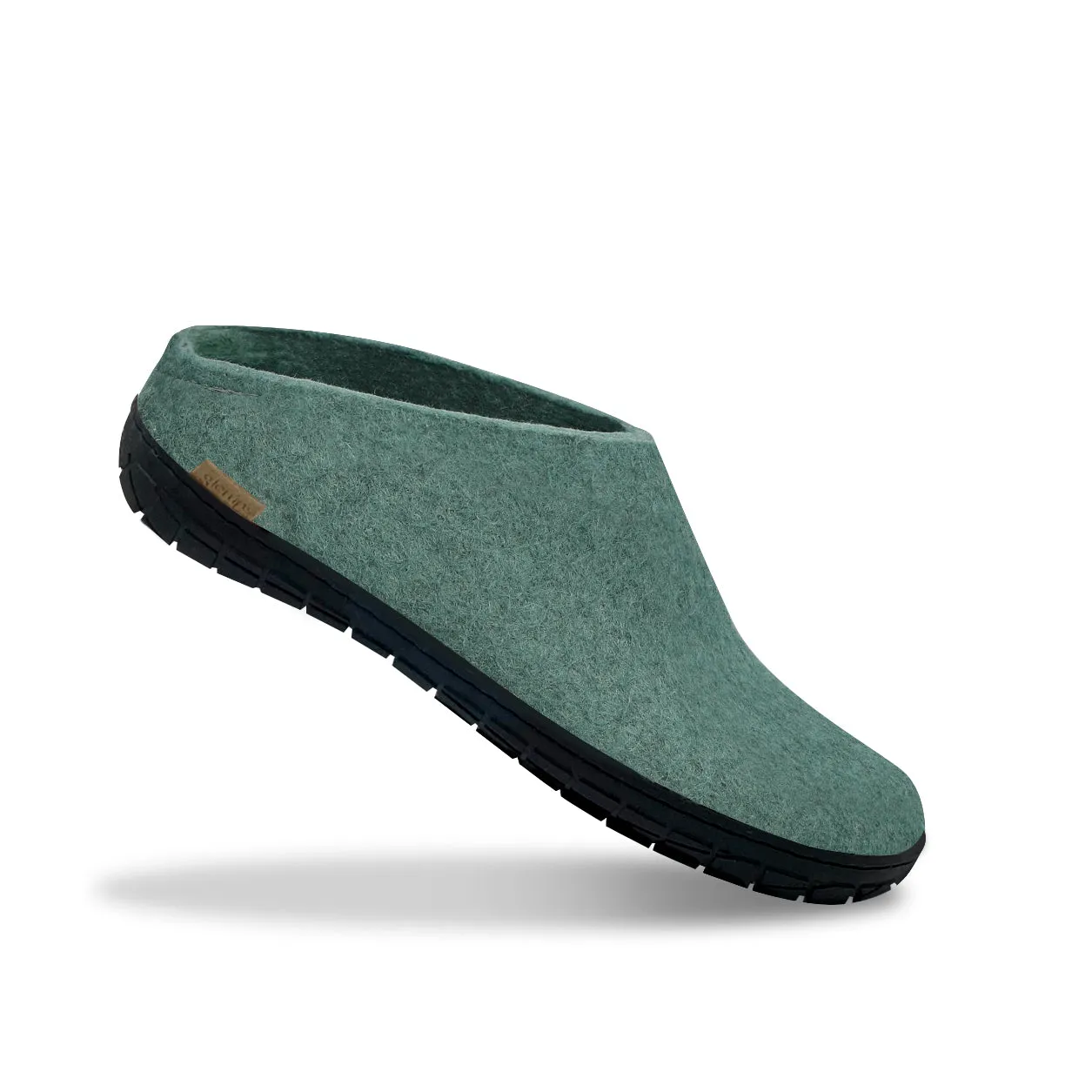 Slip-on with natural rubber sole - black - North Sea