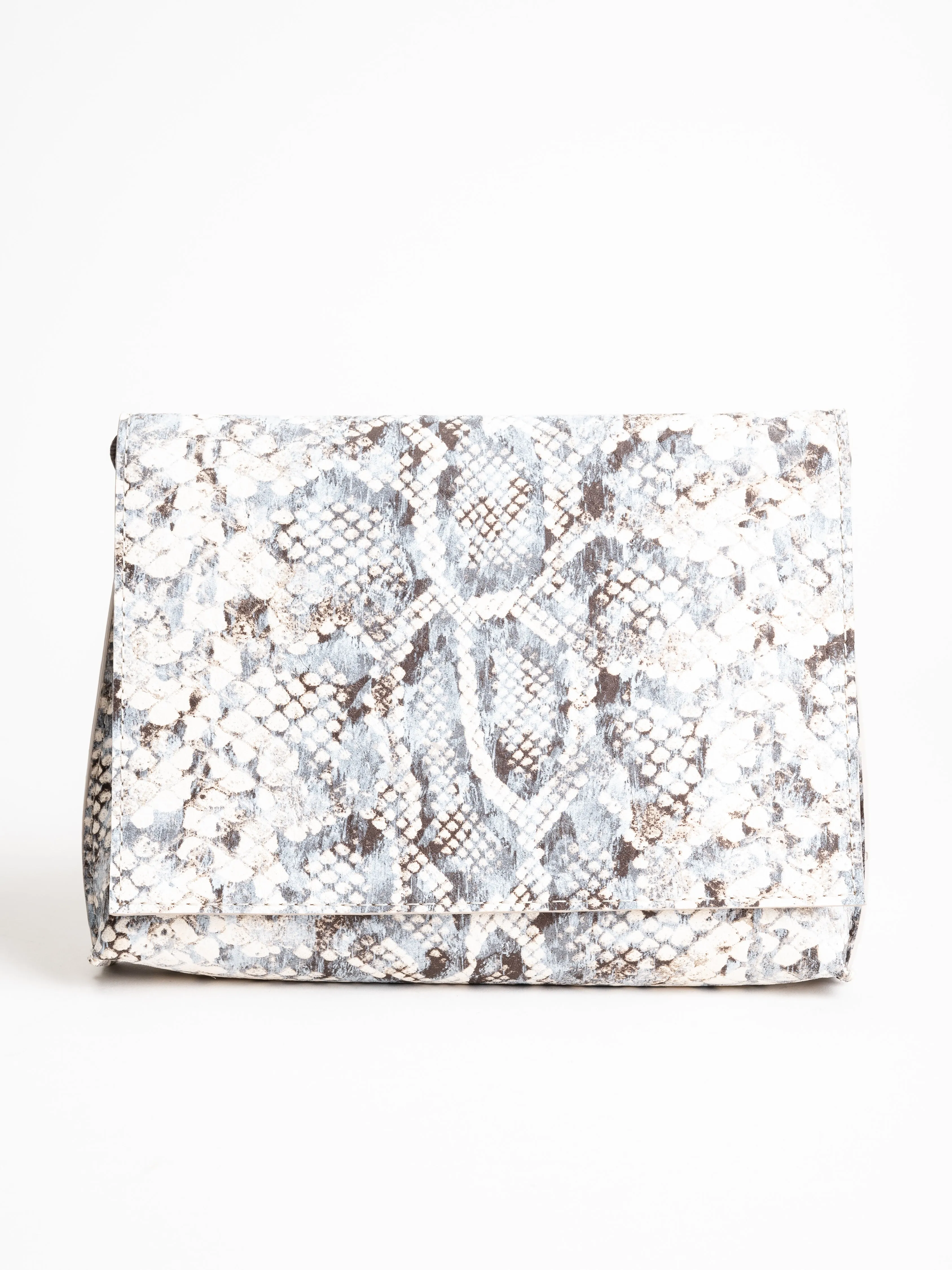 strappy foldover - pashminia snakeprint