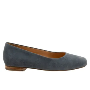 Trotters Honor T2057-471 Womens Gray Wide Suede Slip On Ballet Flats Shoes