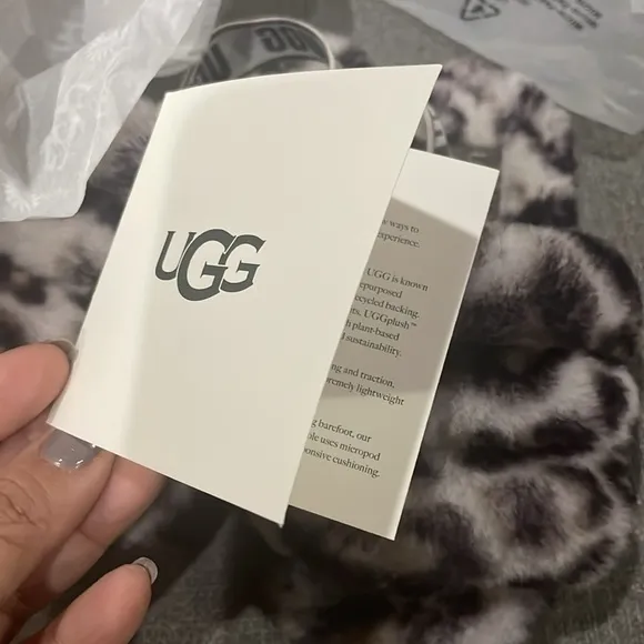 Ugg kids Fluff Yeah Slide Panther Gray Black Print Slides