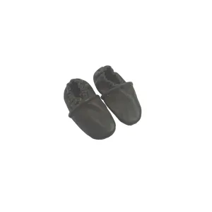 Unknown brand slippers 6-12m
